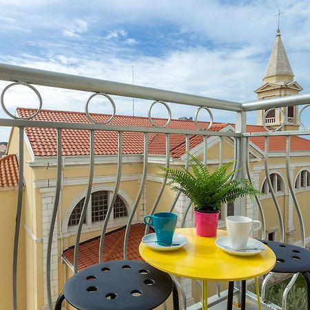 Apartments In City Center Ventus Novalja Bagian luar foto